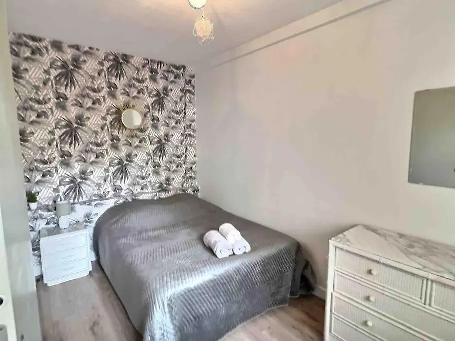Mozart 10 Min Walk From Palais Des Festivals. Parking Apartment Cannes 0*,  France